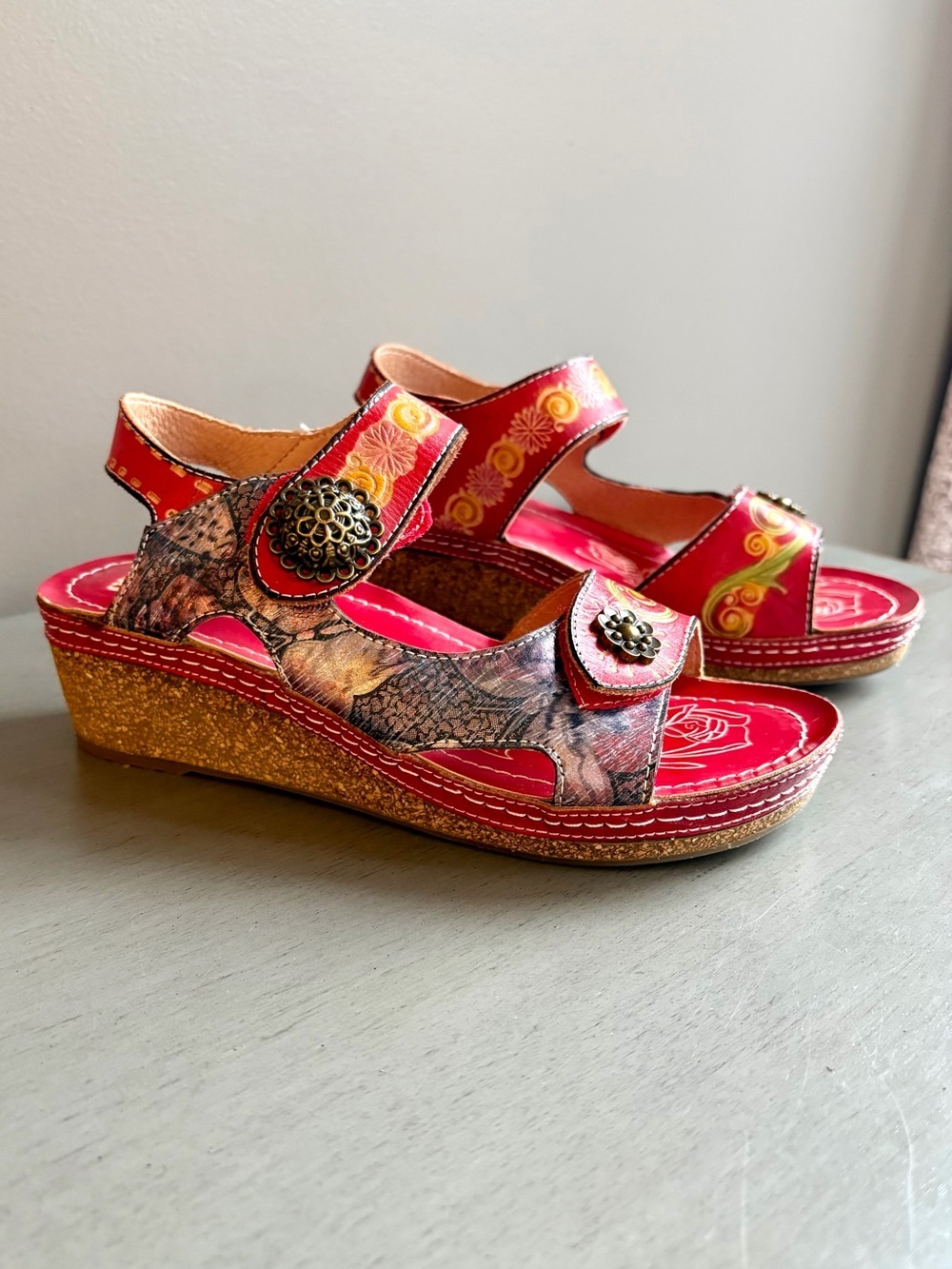 L'Artiste Spring Step Lanaffi Red Leather Embossed Wedge Sandal Sz 36 (US 5.5/6) - Picture 2 of 15
